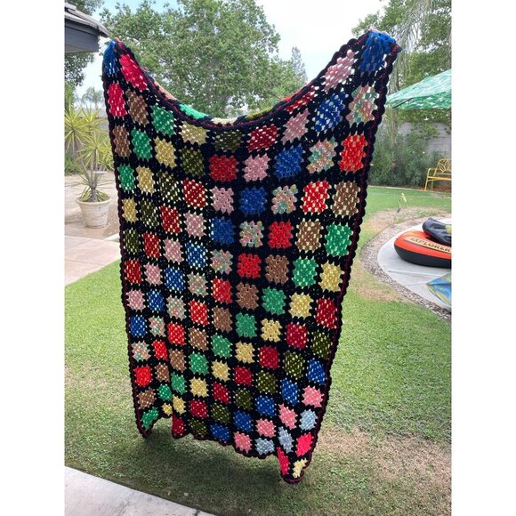 Vintage Granny Square Afghan Handmade Knitted Throw Lap Blanket - Picture 3 of 12